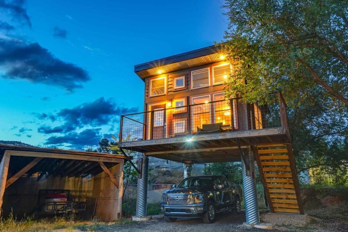 Red Rock Treehouse Unique In Old Colorado City Colorado Springs Esterno foto